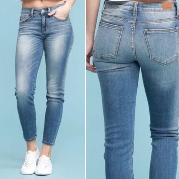 Judy Blue Relaxed Fit Jeans Size 7 / 28 Stretch Denim Casual - Picture 1 of 9